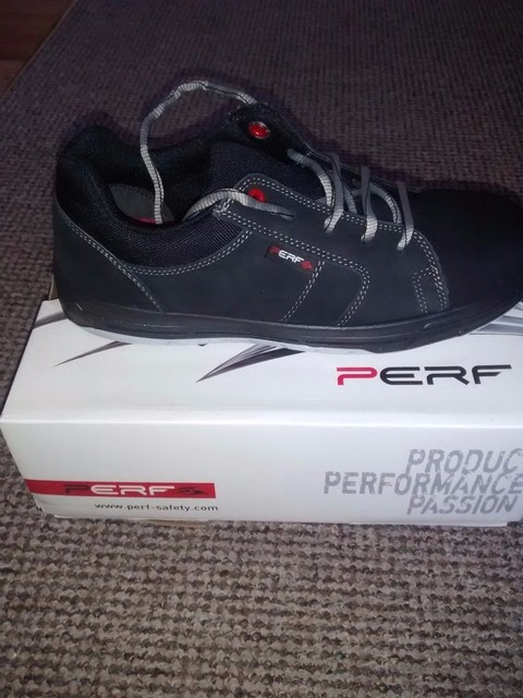 perf safety shoes